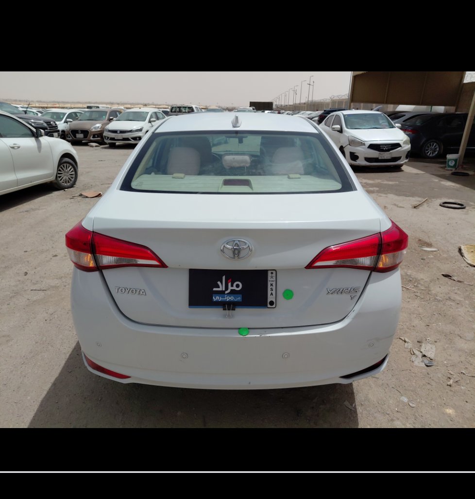 Toyota Yaris Y 2021 image