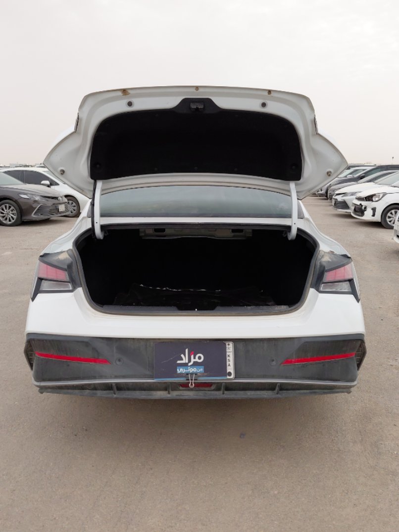 هيونداي إلنترا Smart  2025 image