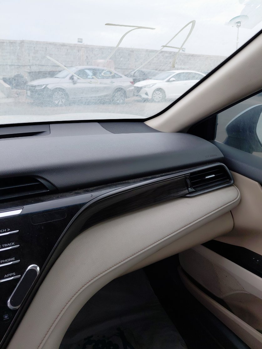 Toyota Camry GLE HEV  2020 image