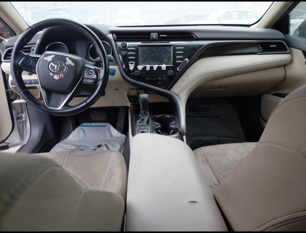 Toyota Camry GLE HEV  2020 image