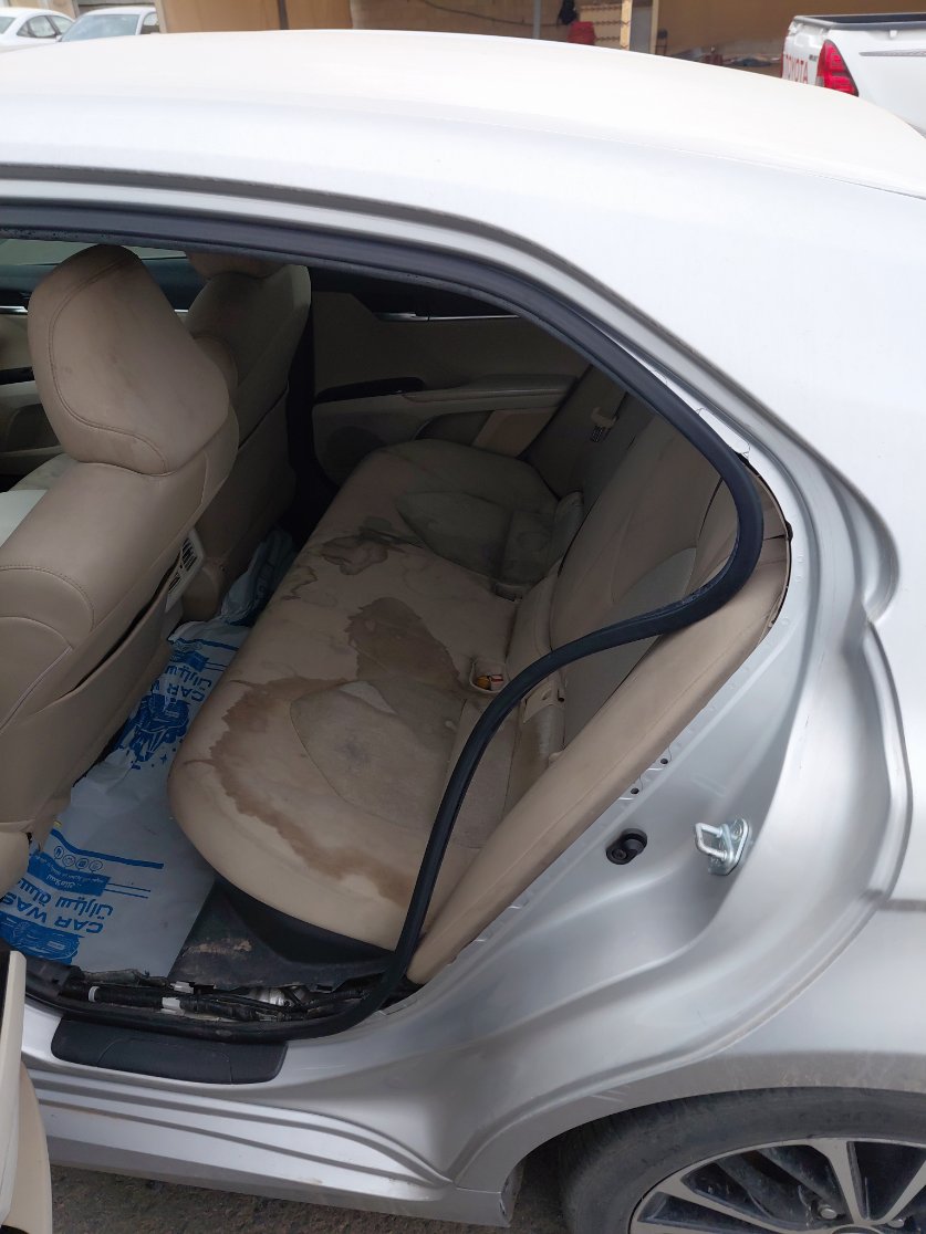 Toyota Camry GLE HEV  2020 image