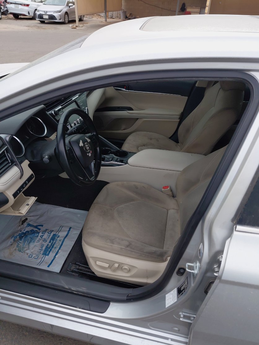 Toyota Camry GLE HEV  2020 image