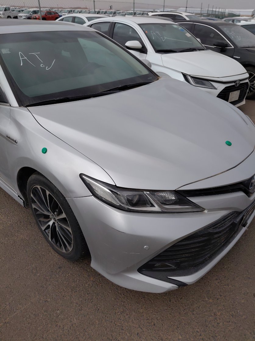 Toyota Camry GLE HEV  2020 image