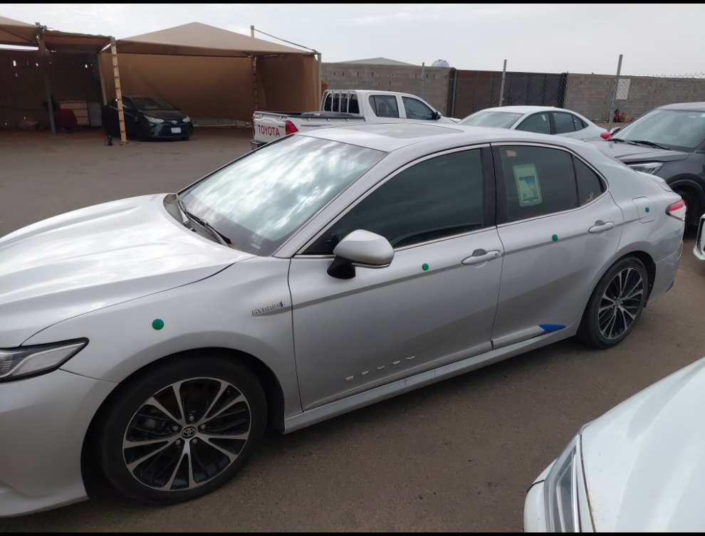 Toyota Camry GLE HEV  2020 image