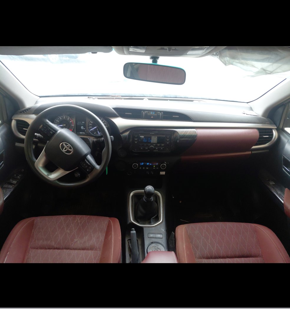 Toyota Hilux GLX2  2021 image