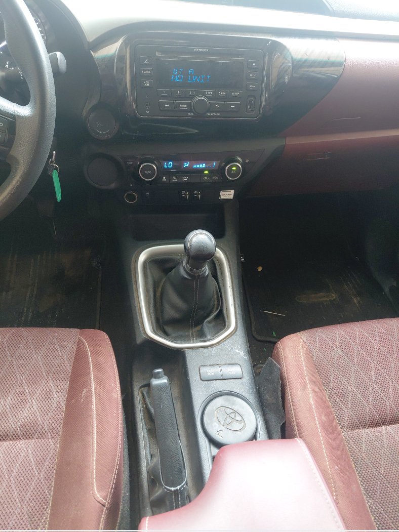 Toyota Hilux GLX2  2021 image
