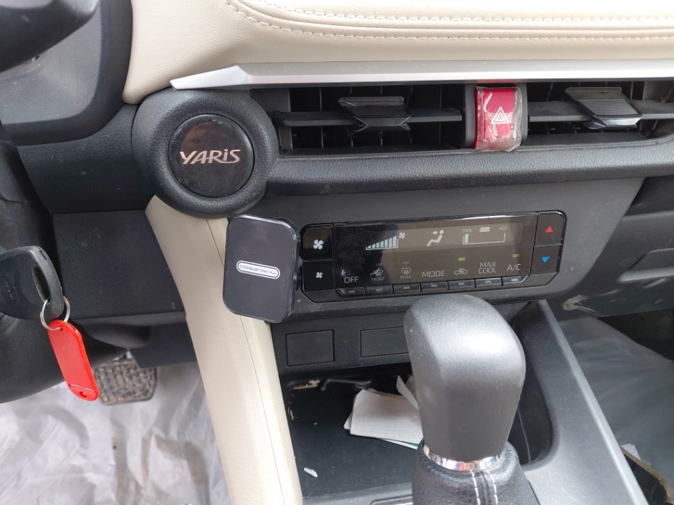 Toyota Yaris YX 2023 image