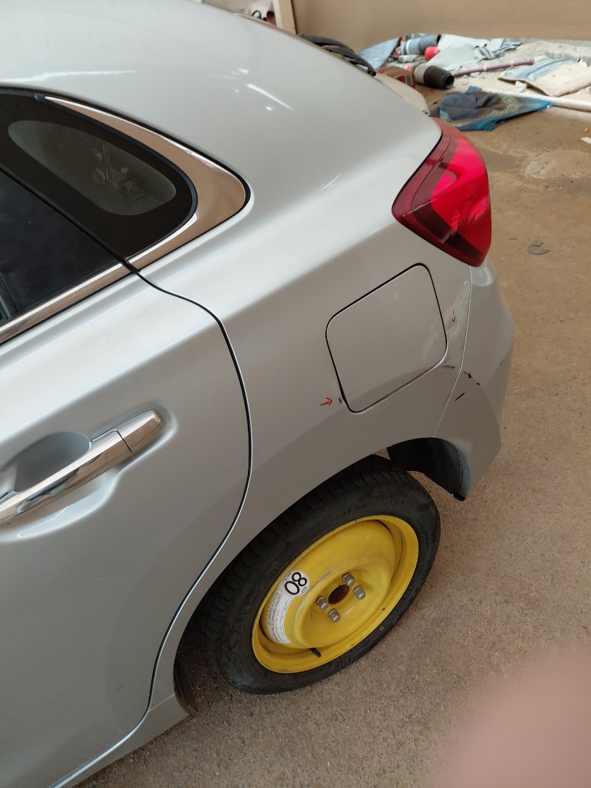 Suzuki Baleno GLX 2024 image