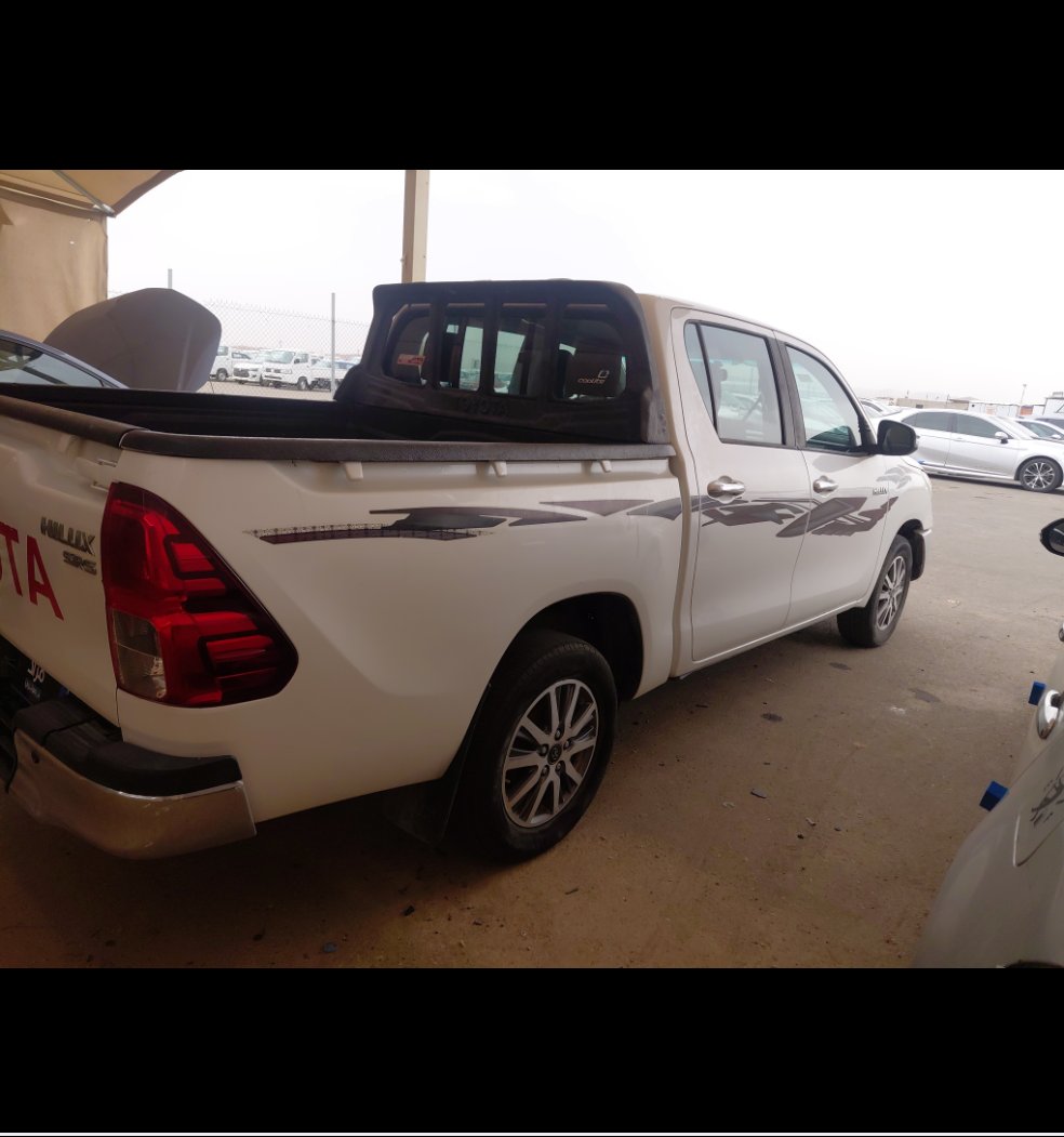 Toyota Hilux GLX2  2021 image