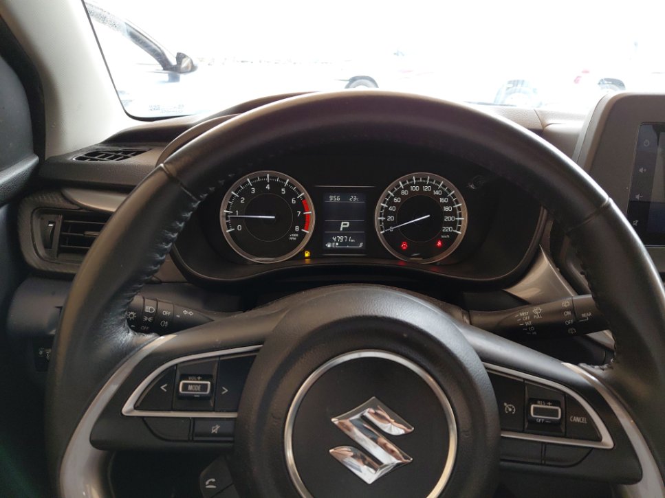 Suzuki Baleno GL 2024 image