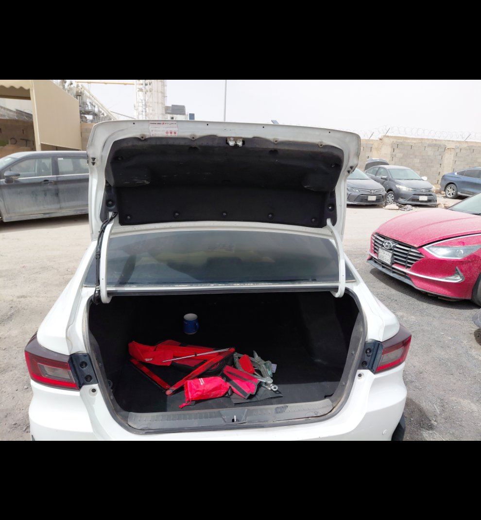 تويوتا يارس Y 2023 image