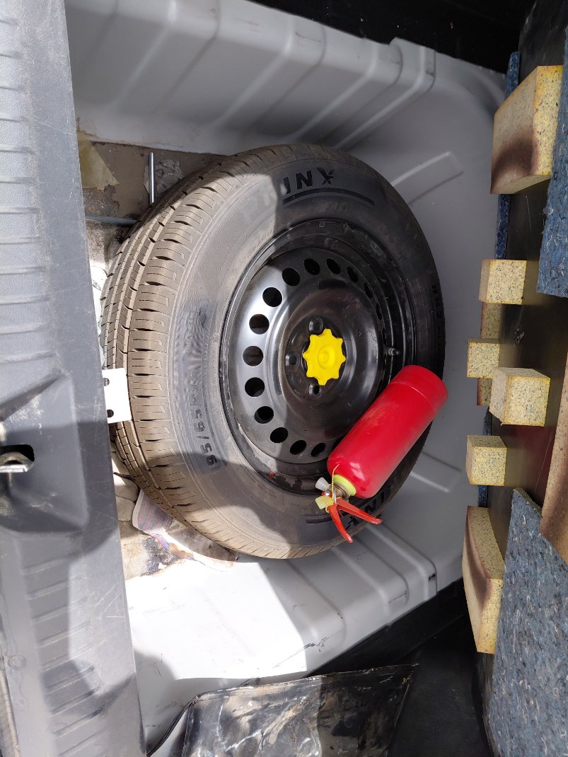 تويوتا يارس Y 2023 image