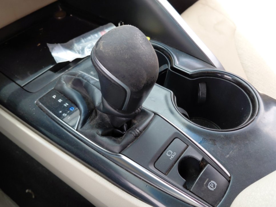 تويوتا كامري GLE 2020 image