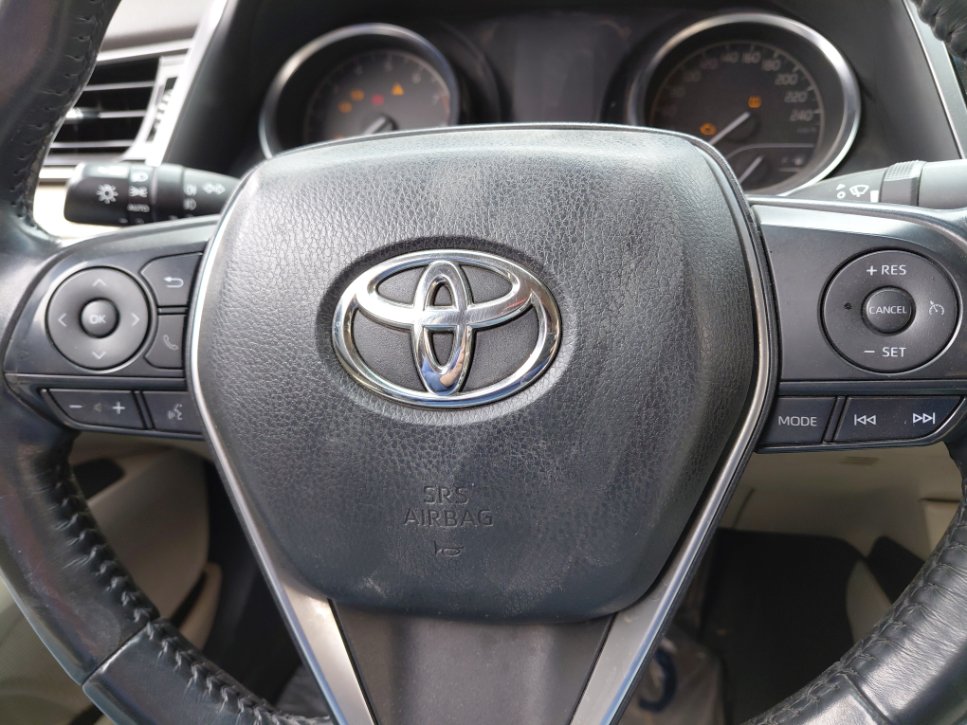 تويوتا كامري GLE 2020 image