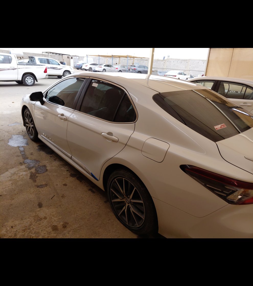 Toyota Camry GLE HEV  2024 image