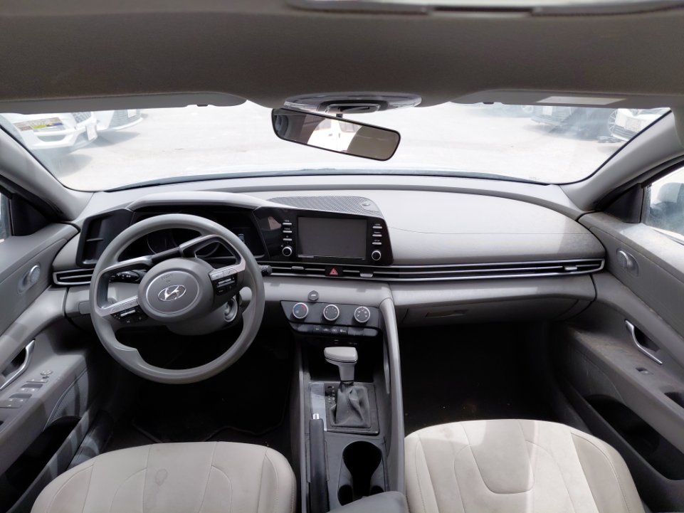 Hyundai Elantra STD 2023 image
