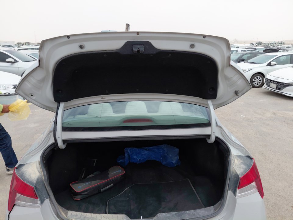 Hyundai Elantra STD 2023 image