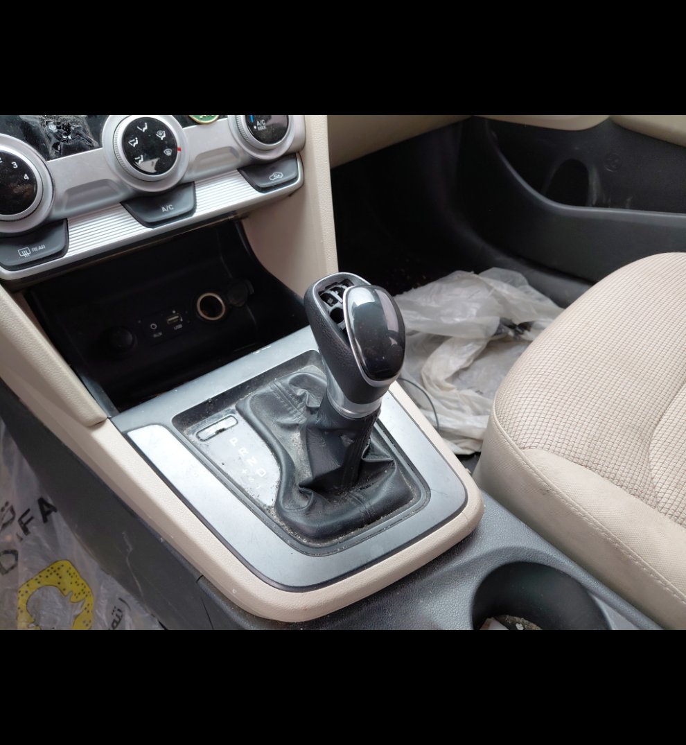 هيونداي إلنترا GL 2020 image