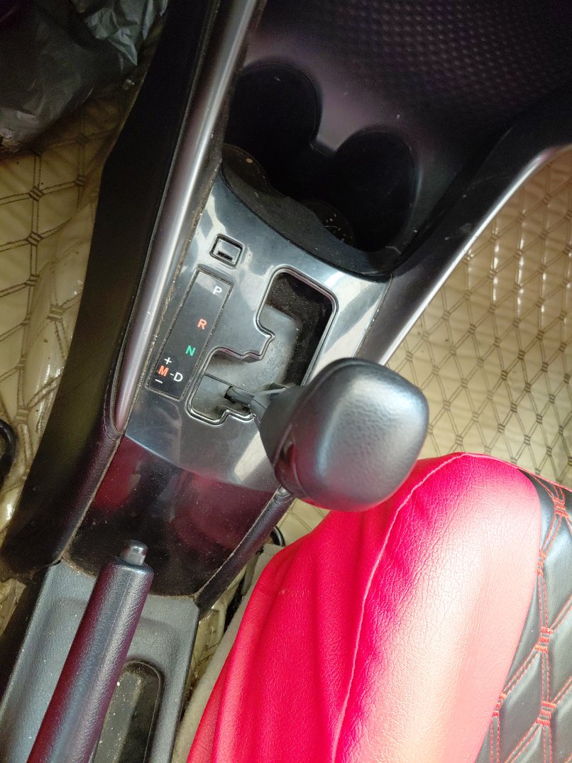 Toyota Yaris Y FLT 2022 image