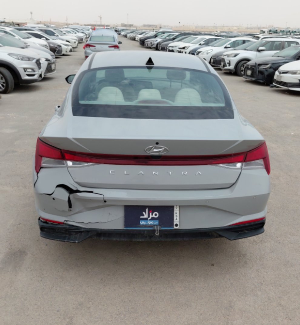 Hyundai Elantra STD 2023 image