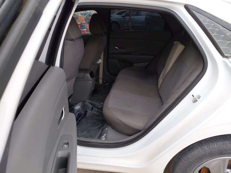 Hyundai Elantra شركات 2024 image