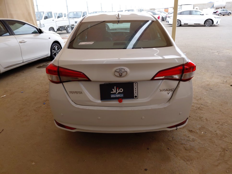 Toyota Yaris Y FLT 2022 image
