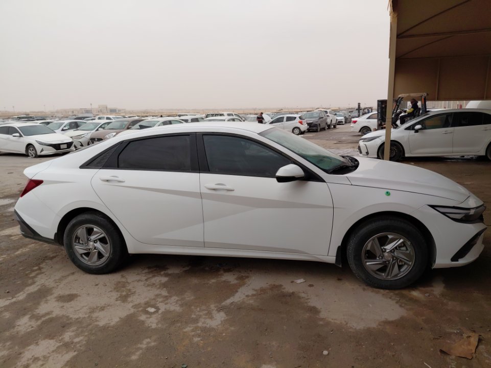 Hyundai Elantra شركات 2024 image