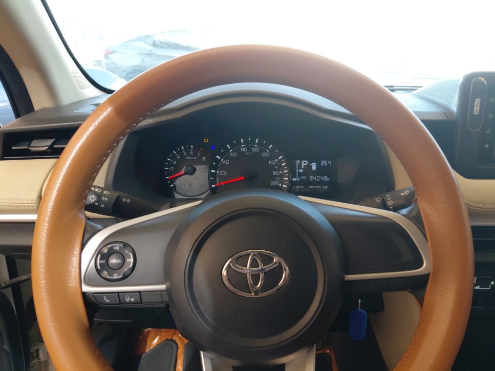 Toyota Yaris Y 2023 image