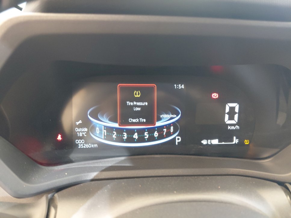 Toyota VELOZ GLX 2024 image