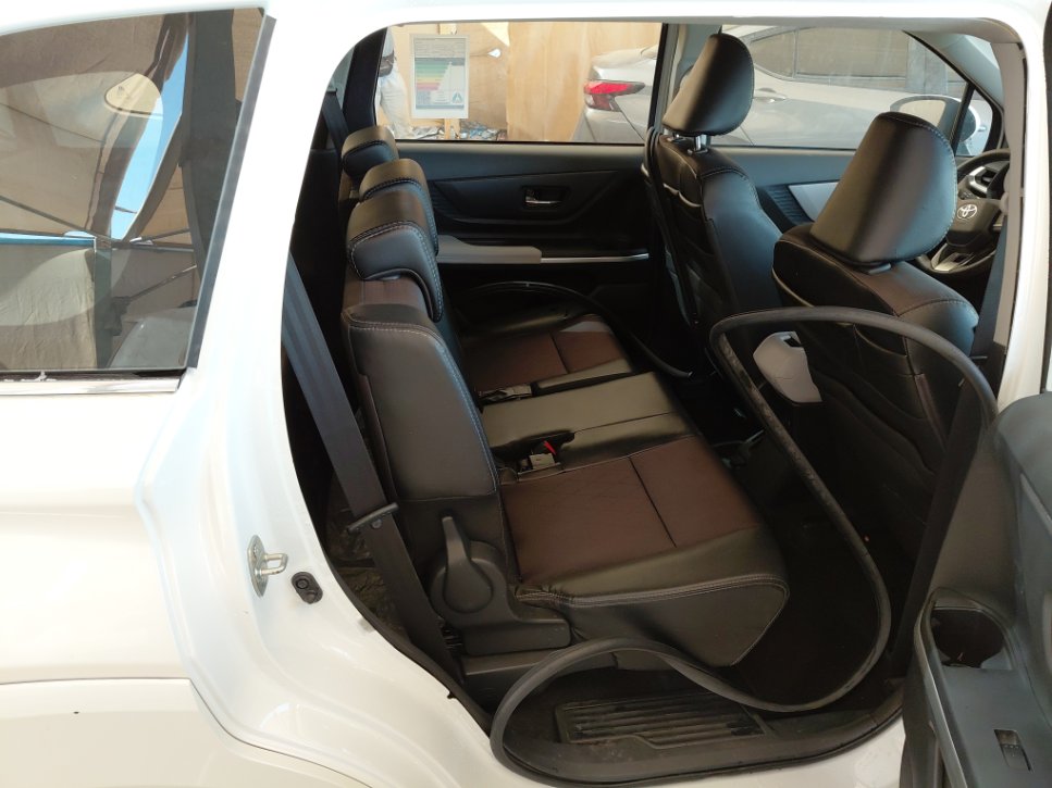 Toyota VELOZ GLX 2024 image