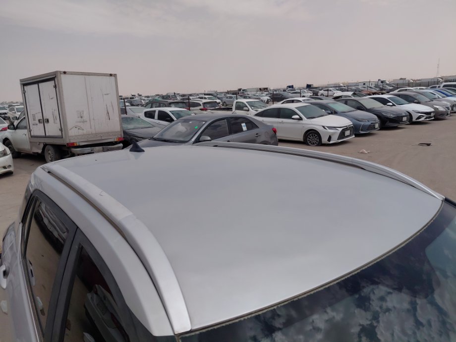 Chevrolet  Groove ال تي  رياضية  2023 image