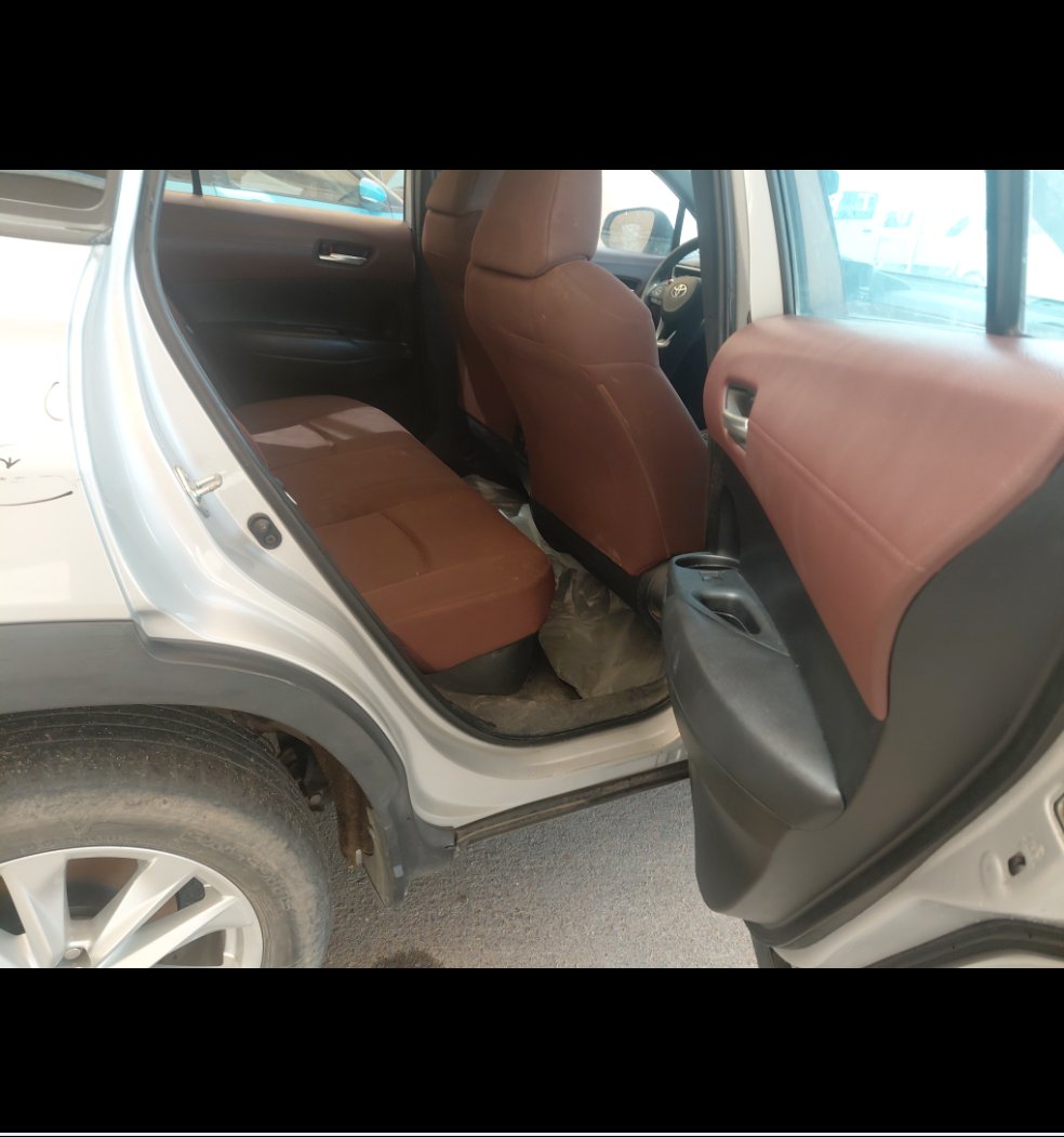 Toyota Corolla Cross LE HEV  2022 image