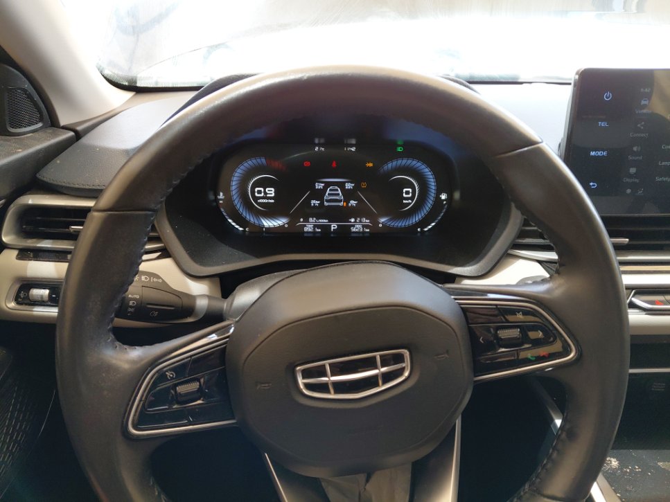 جيلي امجراند لوكس 2024 image