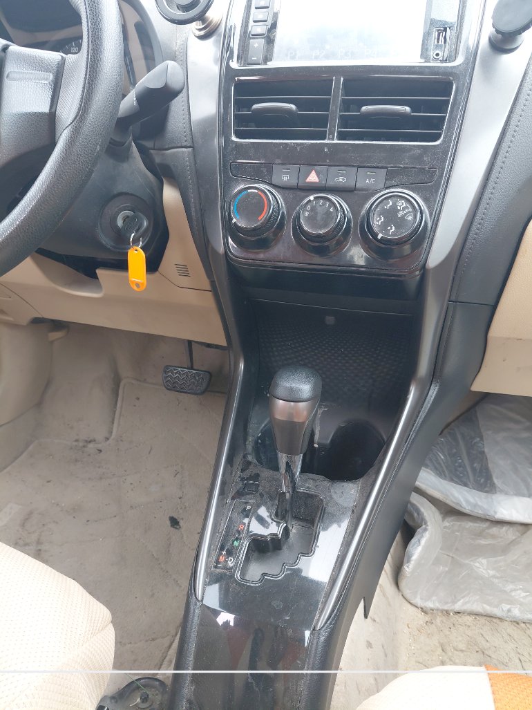 Toyota Yaris Y PLUS 2021 image
