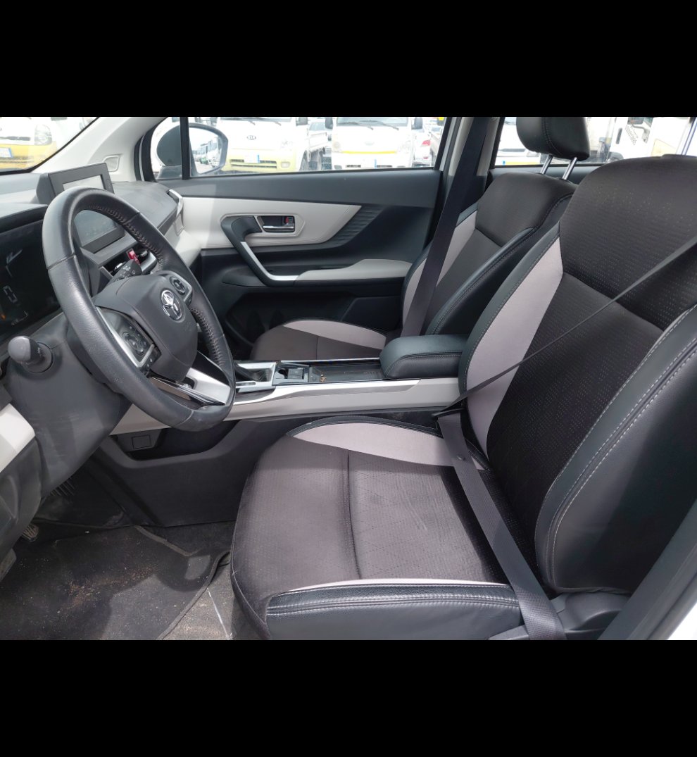 تويوتا فيلوز GLX 2024 image