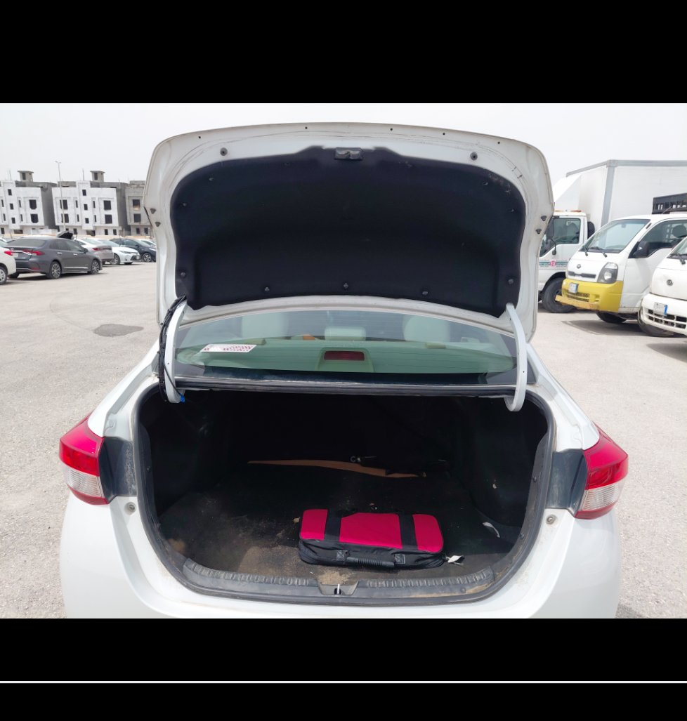 Toyota Yaris Y PLUS 2021 image
