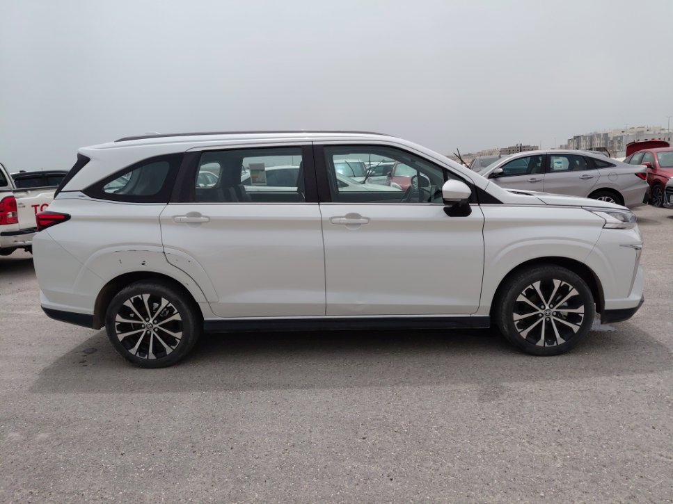 تويوتا فيلوز GLX 2024 image