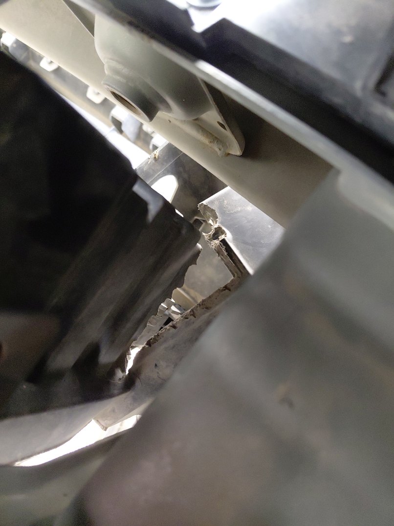 إم جي ZS  2023 image