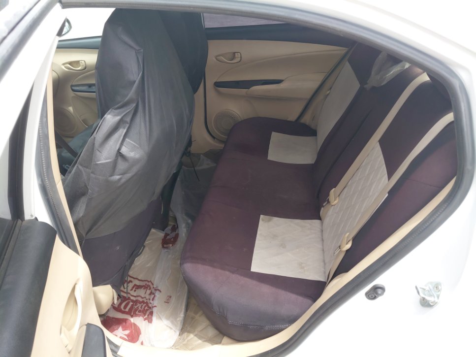 Toyota Yaris Y FLT 2022 image