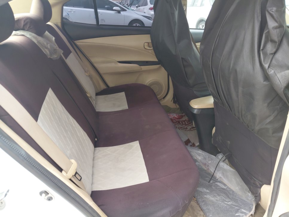Toyota Yaris Y FLT 2022 image