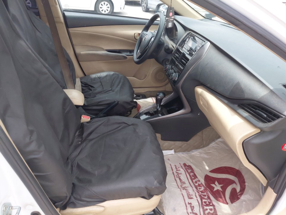 Toyota Yaris Y FLT 2022 image
