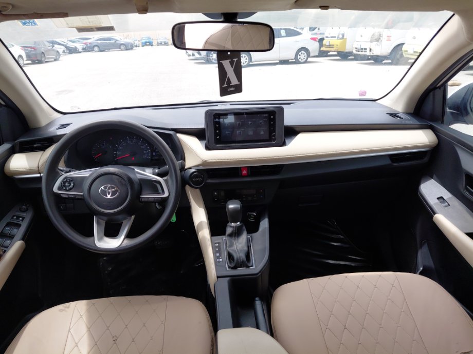 Toyota Yaris Y 2023 image
