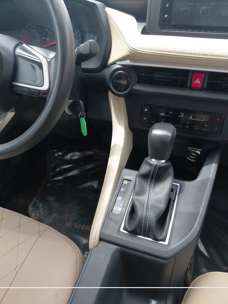 Toyota Yaris Y 2023 image