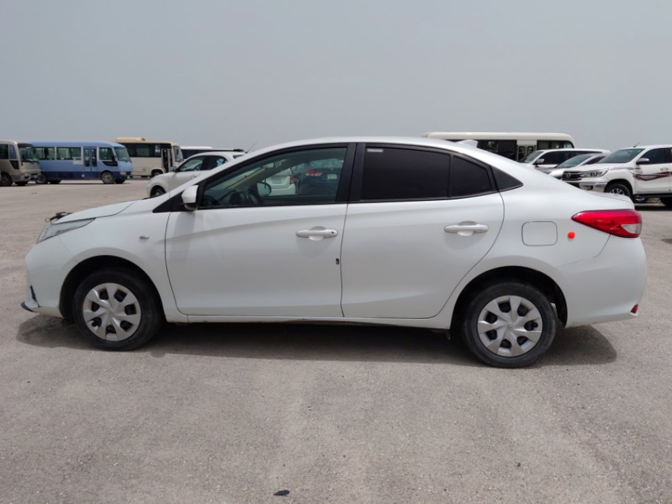 Toyota Yaris Y FLT 2022 image