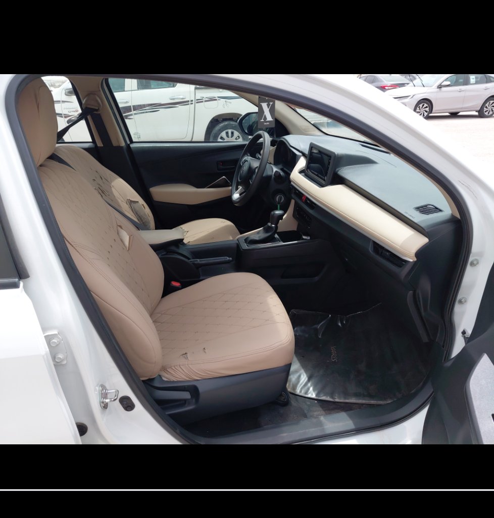 Toyota Yaris Y 2023 image