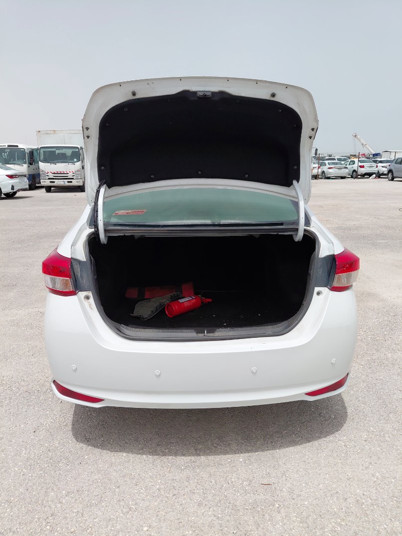 Toyota Yaris Y FLT 2022 image