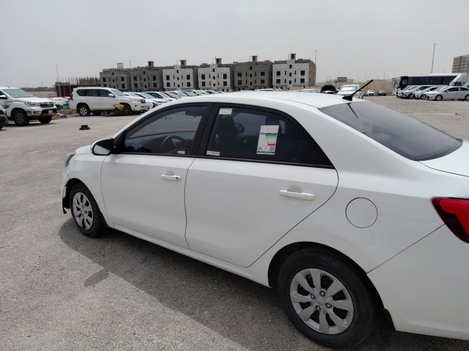 كيا بيجاس اي اكس 2020 image