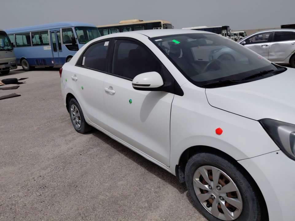 كيا بيجاس اي اكس 2020 image