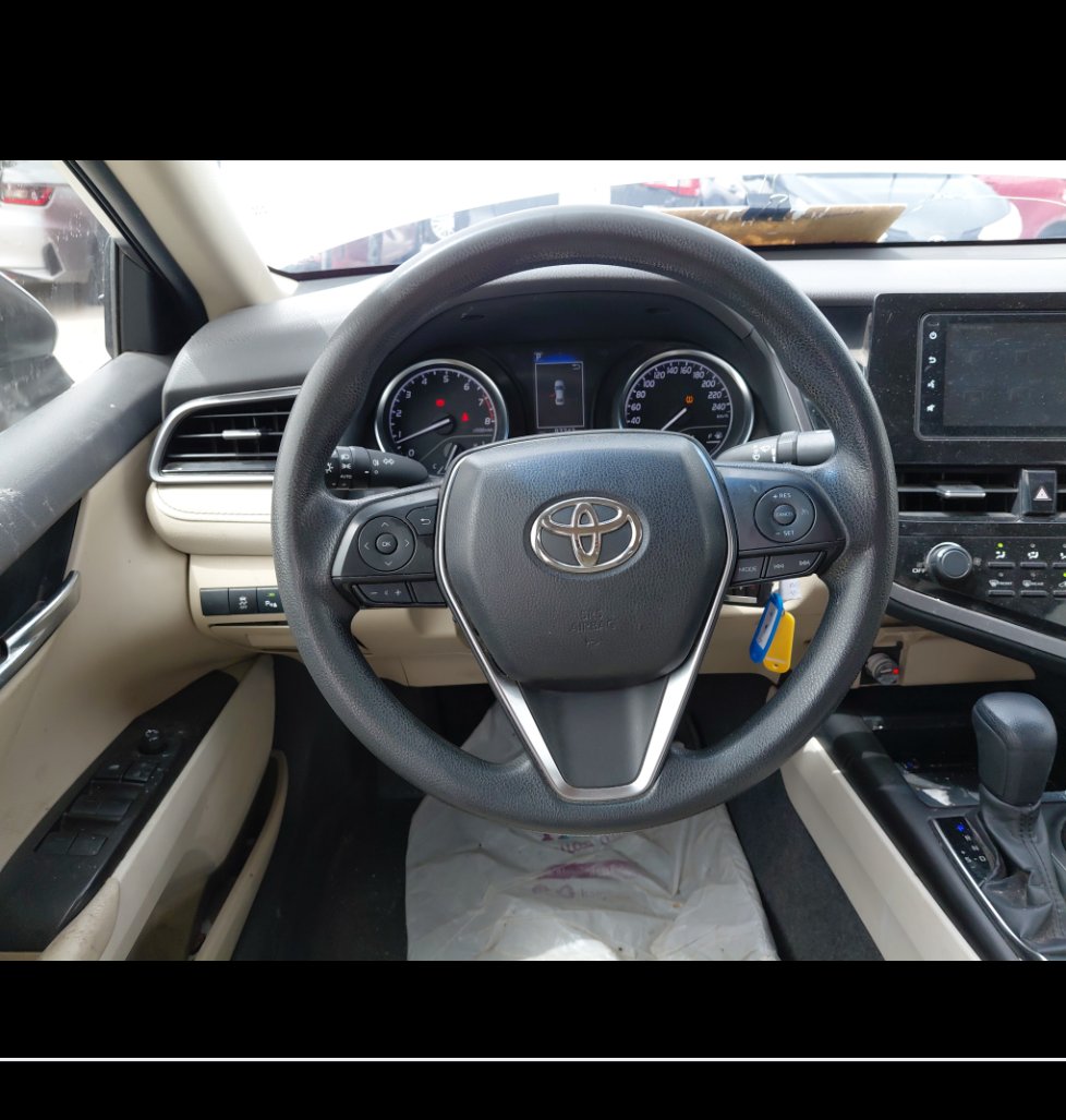 Toyota Camry LE 2023 image