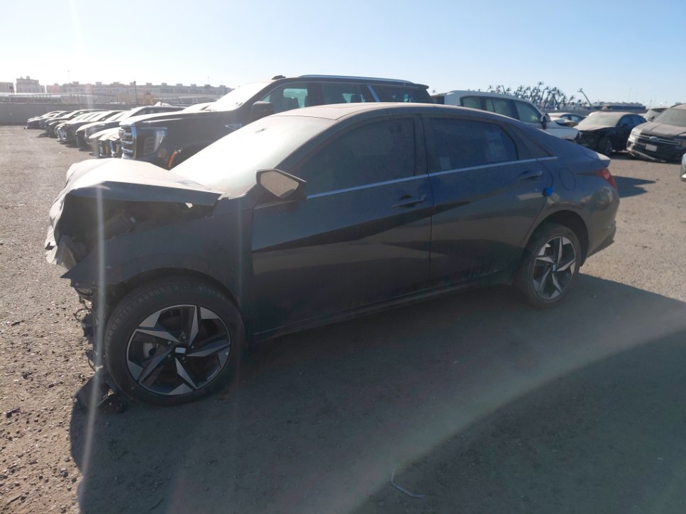 Hyundai Elantra  2023 image
